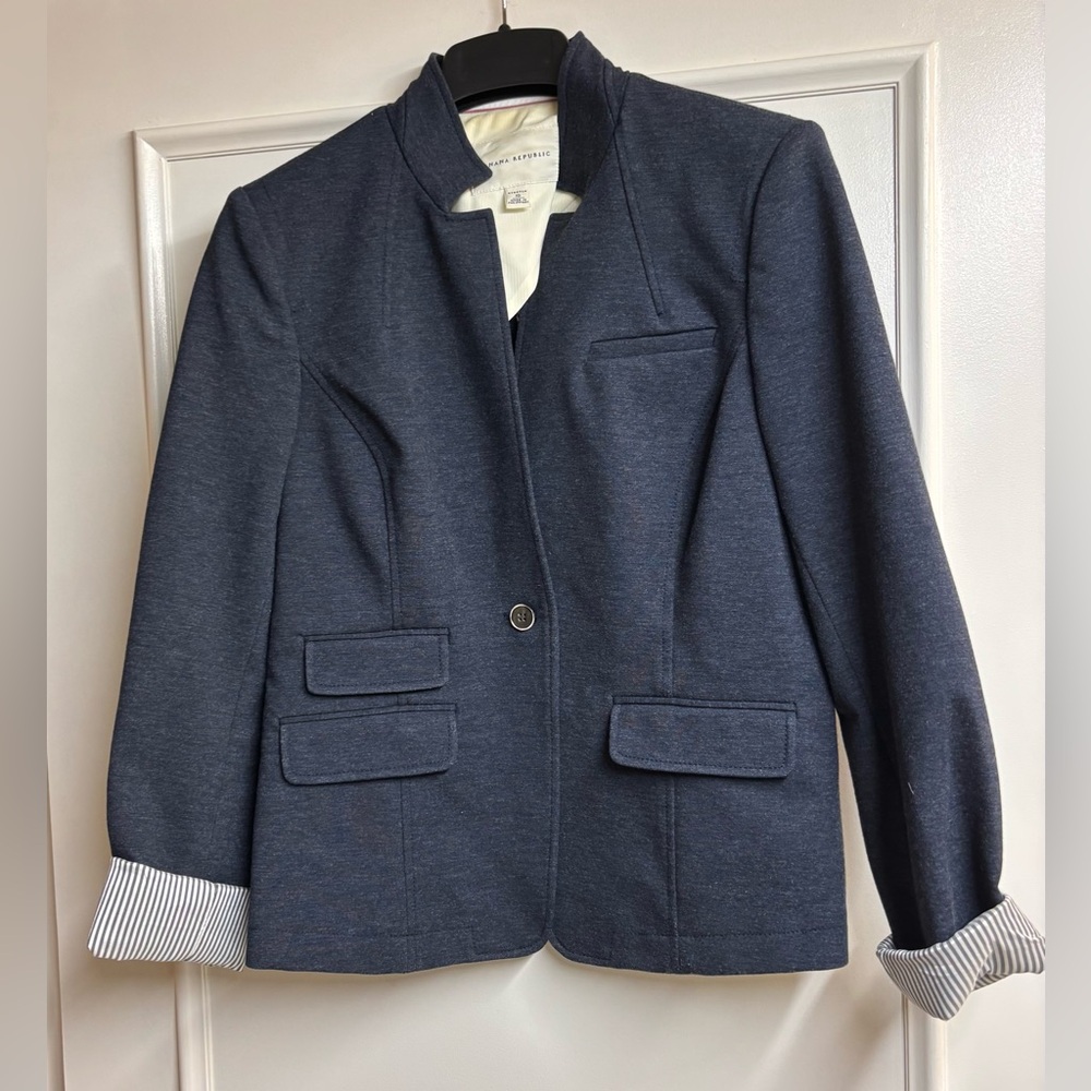 Banana Republic navy knit blazer